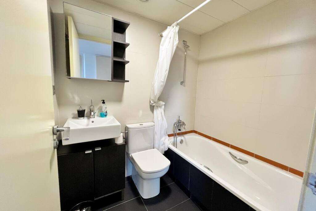 Apartament Ral48 San Adrián de Besós Zewnętrze zdjęcie